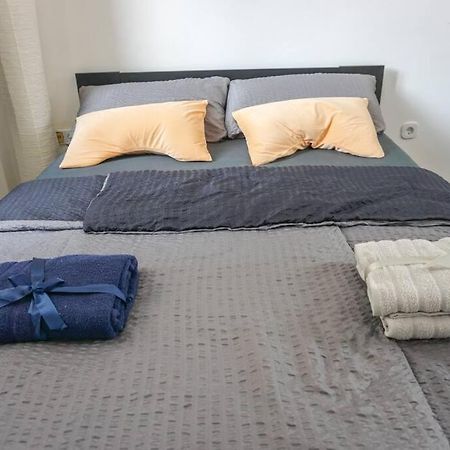 Apartment In Wuppertal - Charmante 3-Zimmer-Oase Mit Kamin Und Badewanne Buitenkant foto
