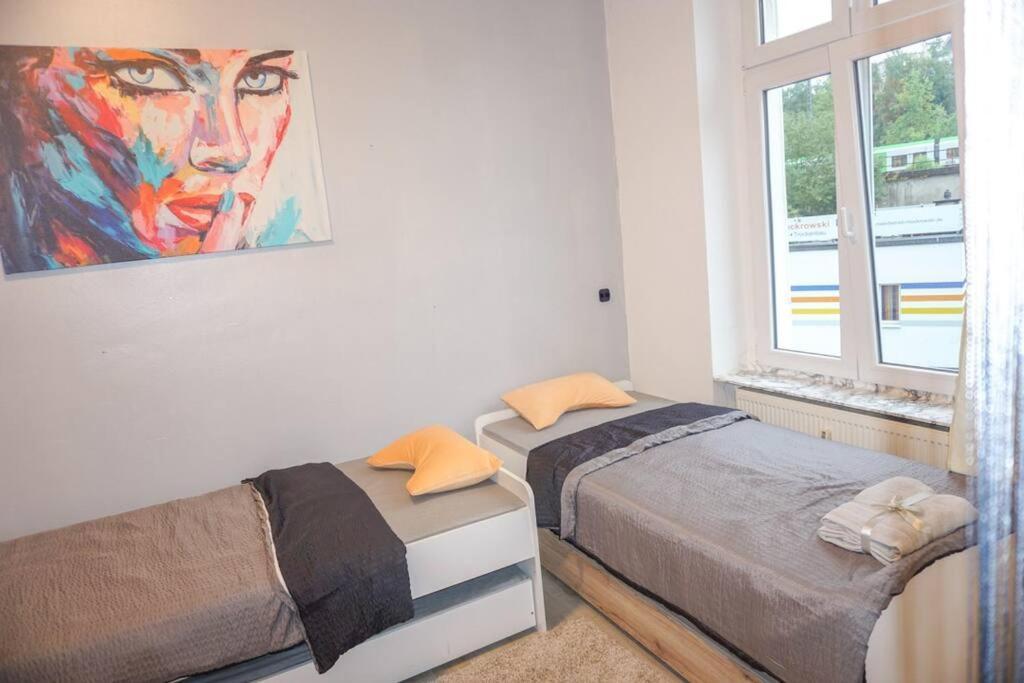 Apartment In Wuppertal - Charmante 3-Zimmer-Oase Mit Kamin Und Badewanne Buitenkant foto
