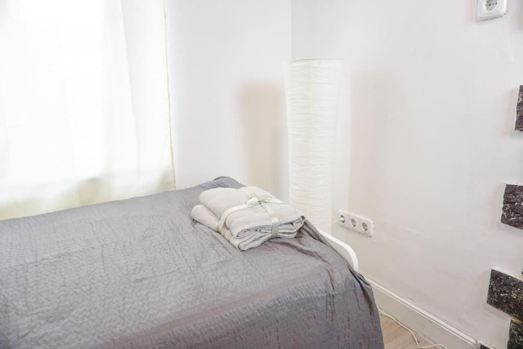 Apartment In Wuppertal - Charmante 3-Zimmer-Oase Mit Kamin Und Badewanne Buitenkant foto