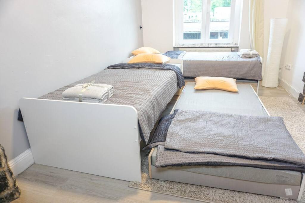Apartment In Wuppertal - Charmante 3-Zimmer-Oase Mit Kamin Und Badewanne Buitenkant foto